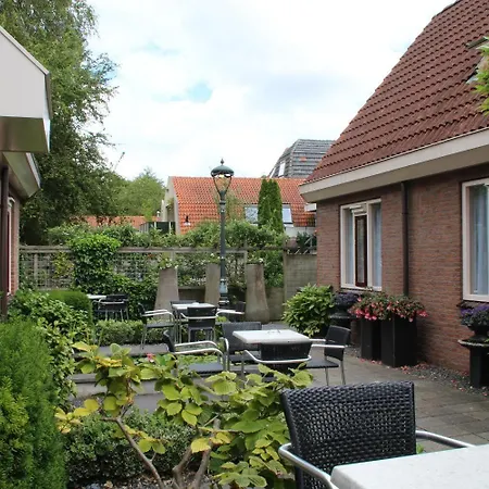 De Magneet Hotel 3*